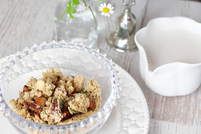 Bardon Organic Cafe リラックス＆美肌系「自家製グラノーラボール with 杏仁バニララテ」